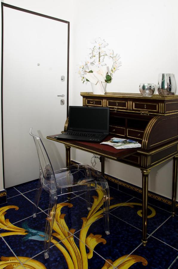 B&B Maiori Luxury Bagian luar foto